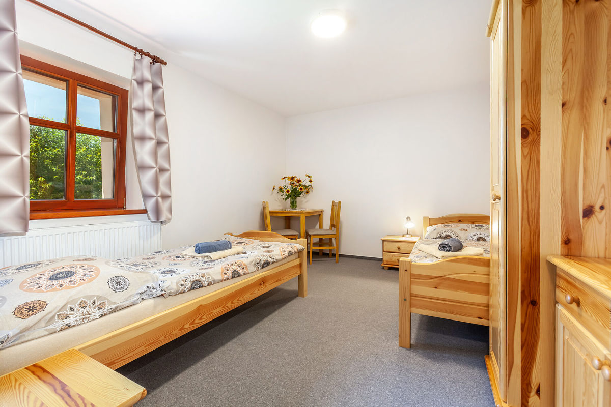 Retreat Vysočina – pokoj se dvěma lůžky v Bačalském mlýně
